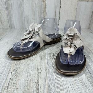 Clarks Women's Metallic Silver Fabric Ruffle Toe-Post Sandals